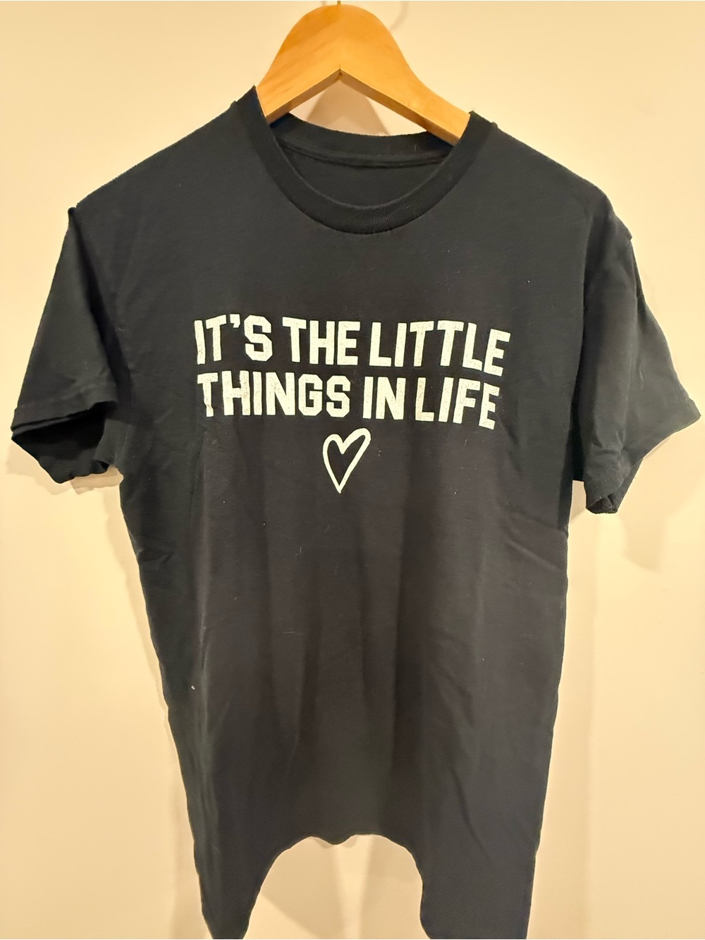 Black T-Shirt ‘ITS THE LITTLE THINGS IN LIFE’.